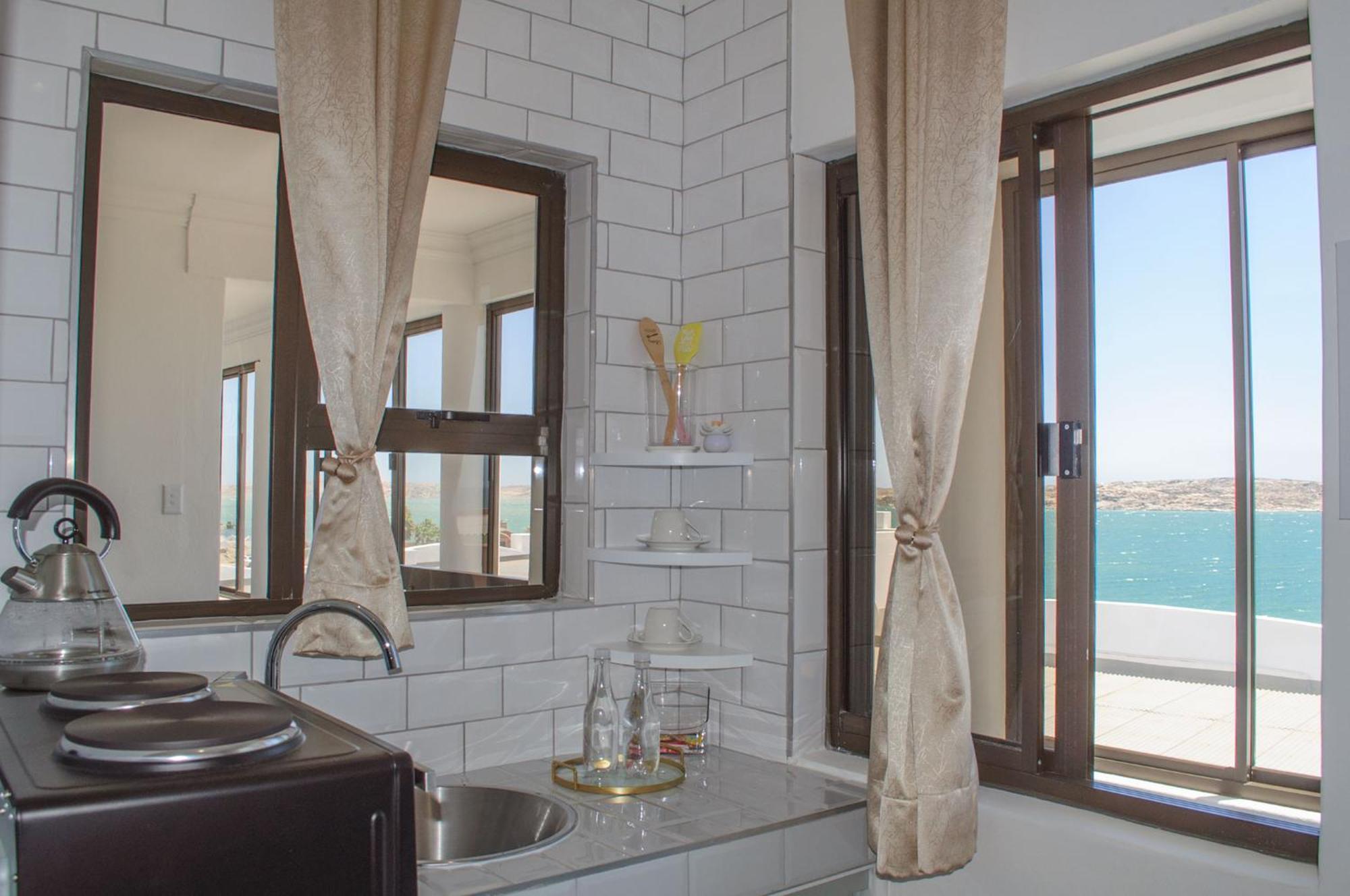 Shark Island Guesthouse Luderitz Ngoại thất bức ảnh