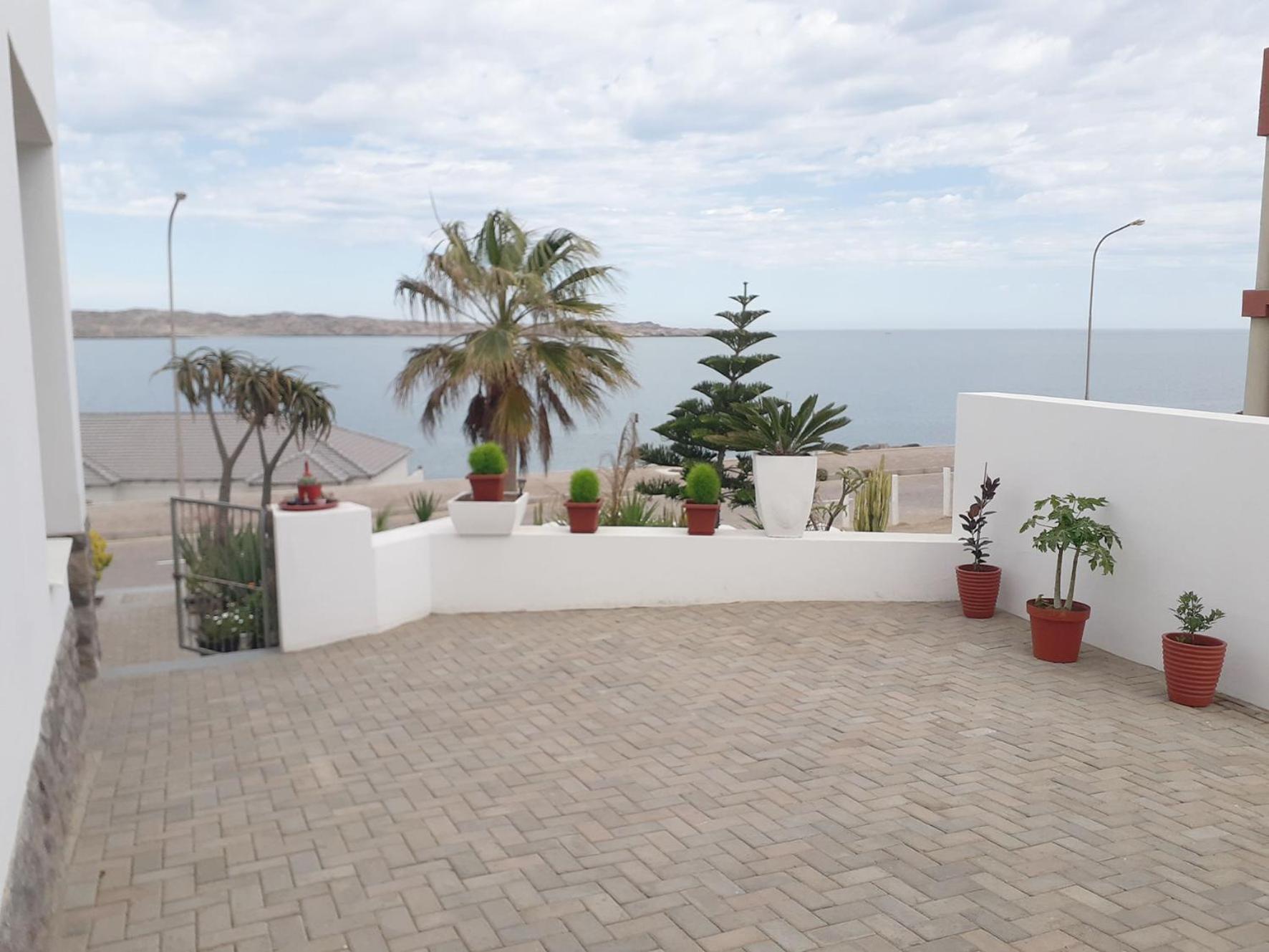 Shark Island Guesthouse Luderitz Ngoại thất bức ảnh